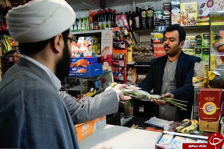 رفتار جالب نظامیان با کسبه خیابان ولیعصر (عج) +تصاویر