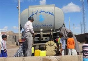 توزیع 17 تانکر ذخیره آب در روستاهای زلزله زده ازگله