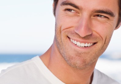 چرا باید لبخند بزنیم؟