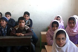 لزوم همکاری دهیاران در جذب بازمانده گان از تحصیل