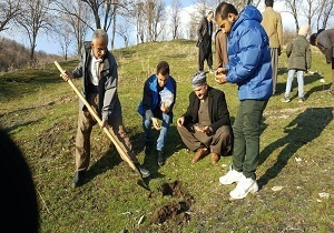 طرح ملی جنگلانه با کاشت 9 هزار بذر محلی در سردشت اجرا شد