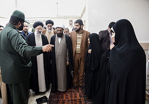 خانواده شهدا سرمایه‌های نظام جمهوری اسلامی ایران هستند