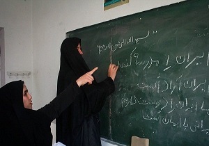 ۱۲۰ نفر در استان قم به عنوان چهره‌های سوادآموز شناخته شده‌اند