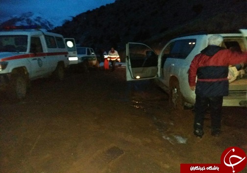 نجات مسافران گرفتار در برف