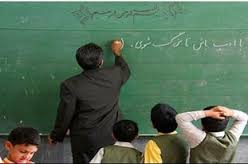 کسب رتبه نخست استانی معلم پژوهنده توسط معلم گلبافی