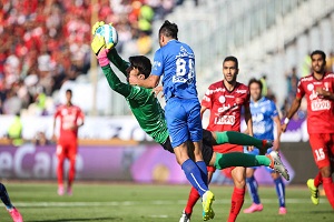 8 بازیکن استقلال و پرسپولیس در آستانه محرومیت