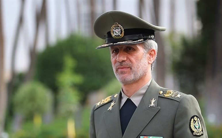 امیر حاتمی: در مورد بنیه دفاعی با کسی چک و چانه نمی&zwnj;زنیم