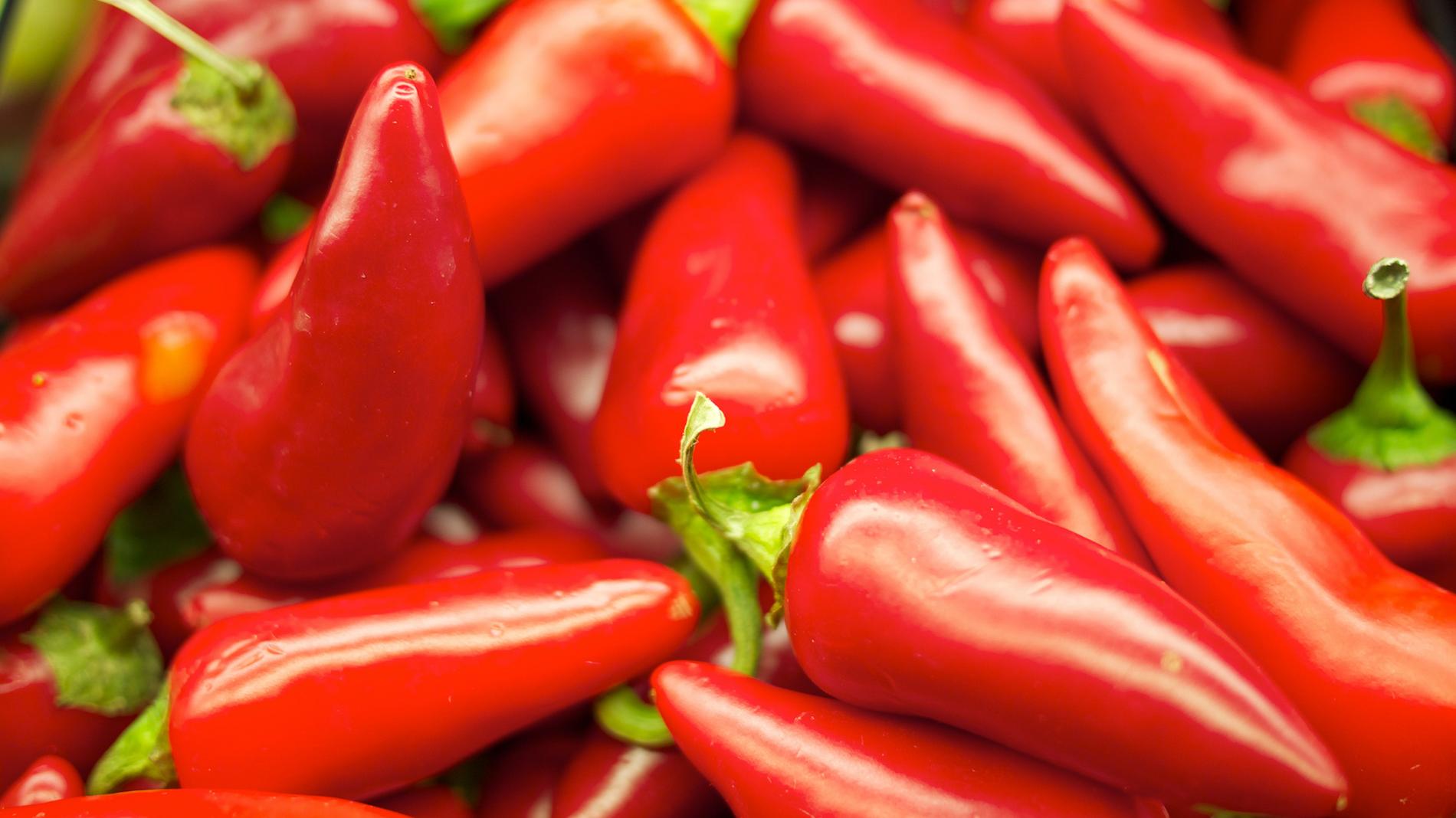 خروج فلفل 3 سانتی از ریه زن چینی