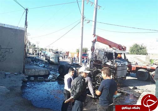 برخورد تریلر نفت&zwnj;کش با ۵ خودرو در پلدختر