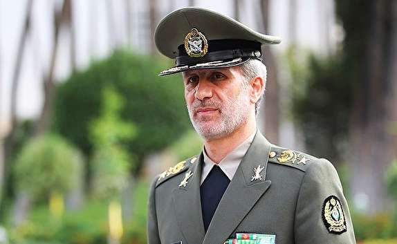 امروز تمامی نیازهای بومی کشور در مجموعه صنایع دفاعی تولید میشود امروز تمامی نیازهای بومی کشور در مجموعه صنایع دفاعی تولید میشود