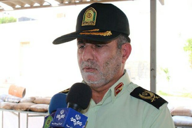 توقیف تریلی حامل کالای قاچاق در بوشهر
