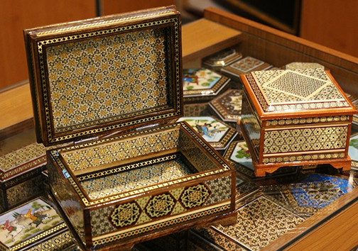 نقد منصفانه وظیفه شرعی امام جمعه است/خاتم ساز جوان شیرازی برقله افتخار/افزایش ۲۰ درصدی صادرات صنایع غذایی کشور
