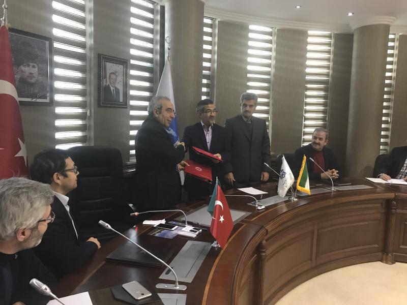 فراهم شدن امکان تبادل دانشجو و استاد بین دانشگاه ارومیه و دانشگاه وان ترکیه