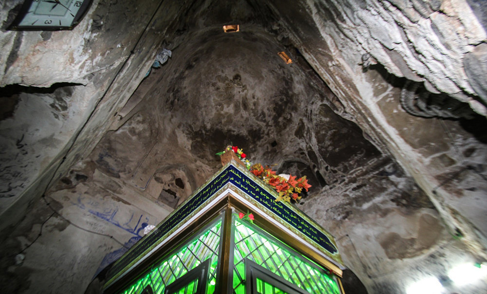 امام زاده&zwnj;هایی در دل غار+ تصاویر