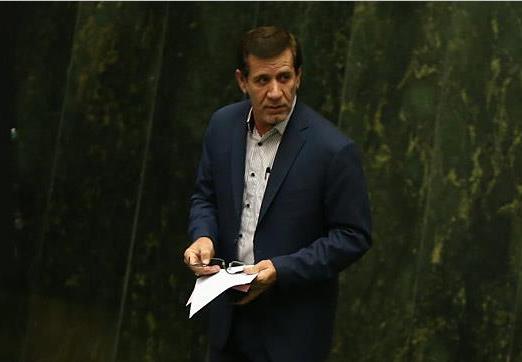 دولت و مجلس برای برون رفت از شرایط اقتصادی امروز راهکار ارائه دهند
