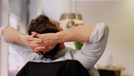 چرا مدیر&zwnj;ها چاق هستند؟/ راهکاری شگفت انگیز برای لاغری پشت میز نشین&zwnj;ها