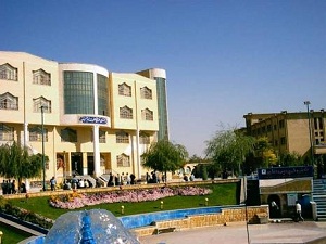 کاهش ۴۰ درصدی دانشجویان دانشگاه آزاد استان مرکزی