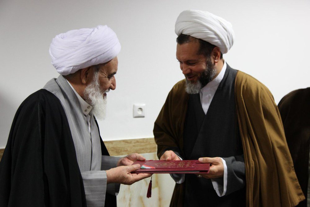تودیع و معارفه مدیرحوزه علمیه خواهران استان کرمانشاه برگزار شد