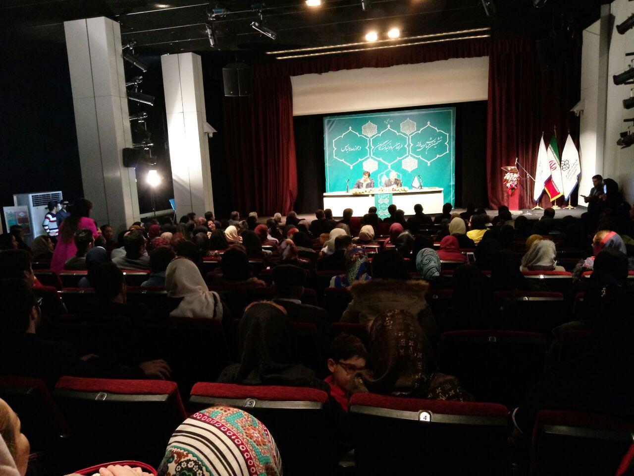 امسال در جشنواره لباس فجر تغییرات محتوایی زیادی داریم