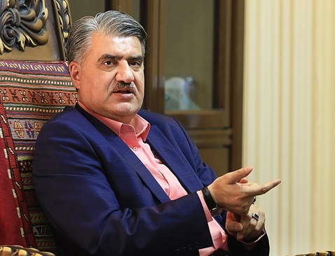 شركت&zwnj;هایی که براى داروسازان كيسه دوخته&zwnj;اند!/ كليد حل مشكلات داروخانه ها به دست كيست؟
