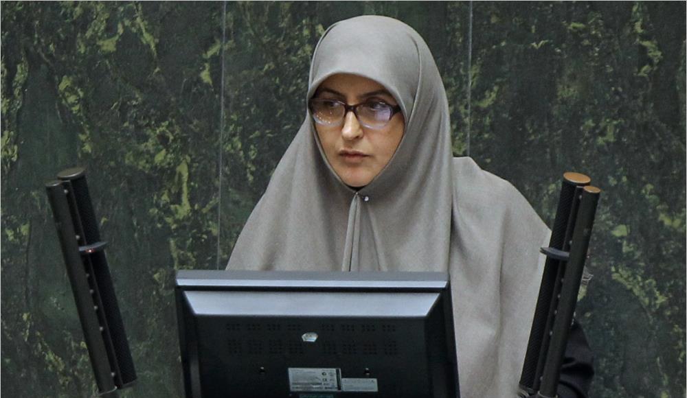 باید کاری کنیم که جوانان به جای مهاجرت، به توسعه کشور بیاندیشند