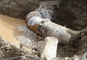 فرسوده بودن تاسیسات آب رسانی در گمبوعه