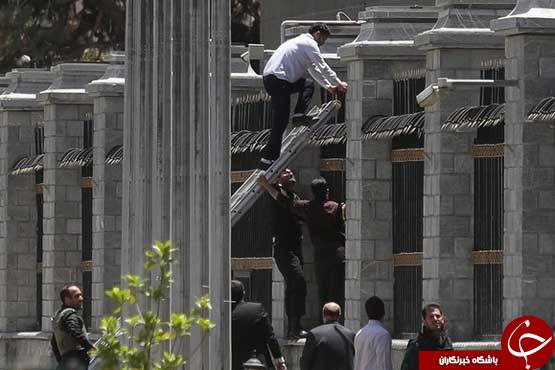 نقش هستههای وابسته به سازمان منافقین در آشوبهای اخیر / آتشزدن پرچم برای گرفتن «دستخوش» از آلسعود! + تصاویر نقش هستههای وابسته به سازمان منافقین در آشوبهای اخیر / آتشزدن پرچم برای گرفتن «دستخوش» از آلسعود! + تصاویر