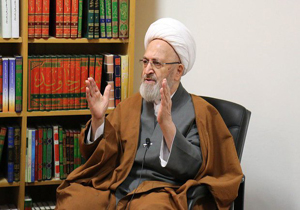 قرآنی به نام جمهوری اسلامی چاپ شود/تأکید بر آشنایی معلمان با قرآن