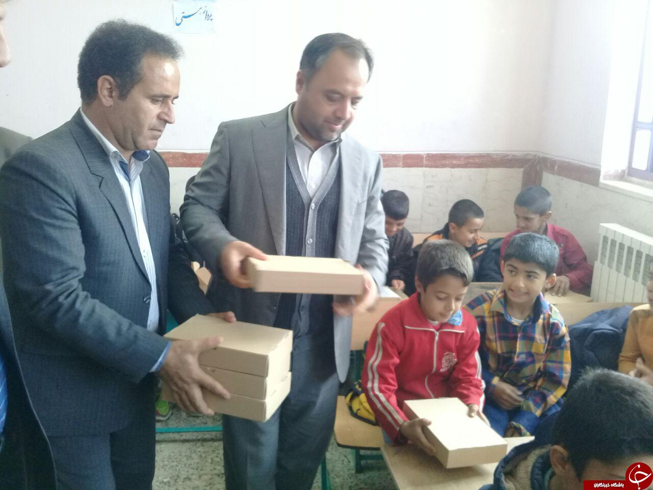بازدید معاون عمرانی وزارت آموزش و پرورش از مدارس زلزله زده