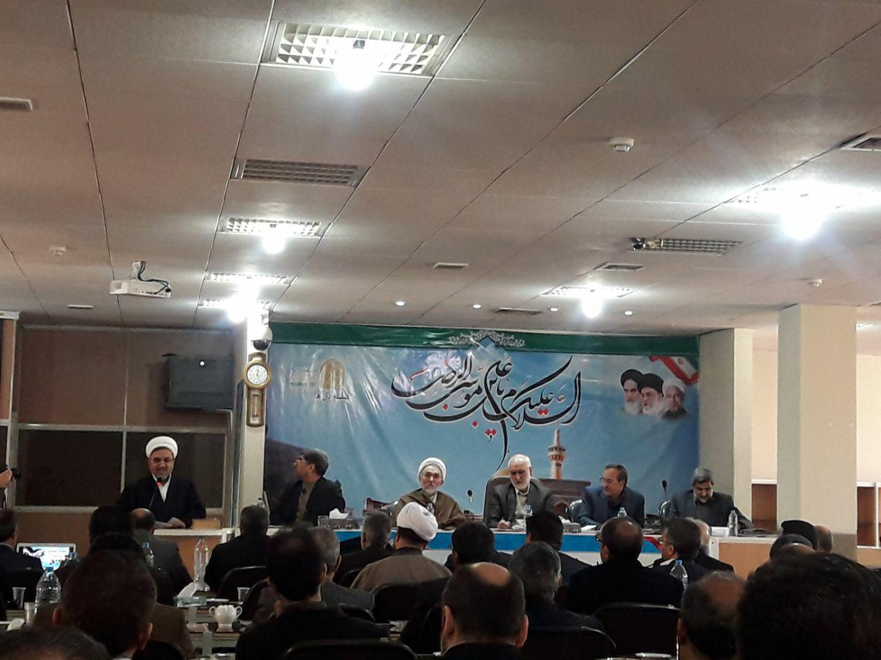 ضمانت رفتاری جامعه در گرو توجه به دهه فجر است