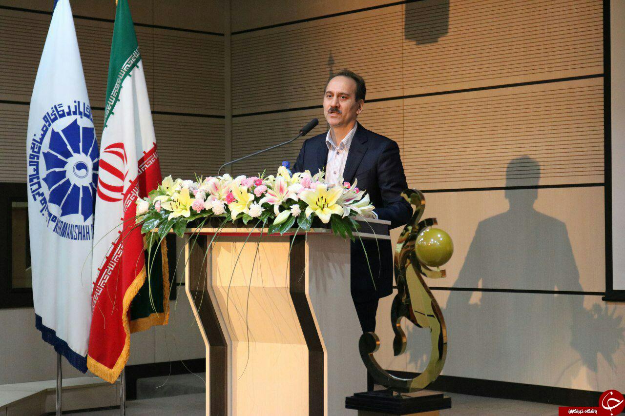 برگزاری مراسم روز ملی صادرات با حضور معاون وزیر صنعت/کرمانشاه از نظر صادراتی وضعیت منحصر به فردی دارد