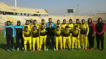 رقابت تیم فوتبال پالایش گاز بانوان ایلام و  شهرداری سیرجان