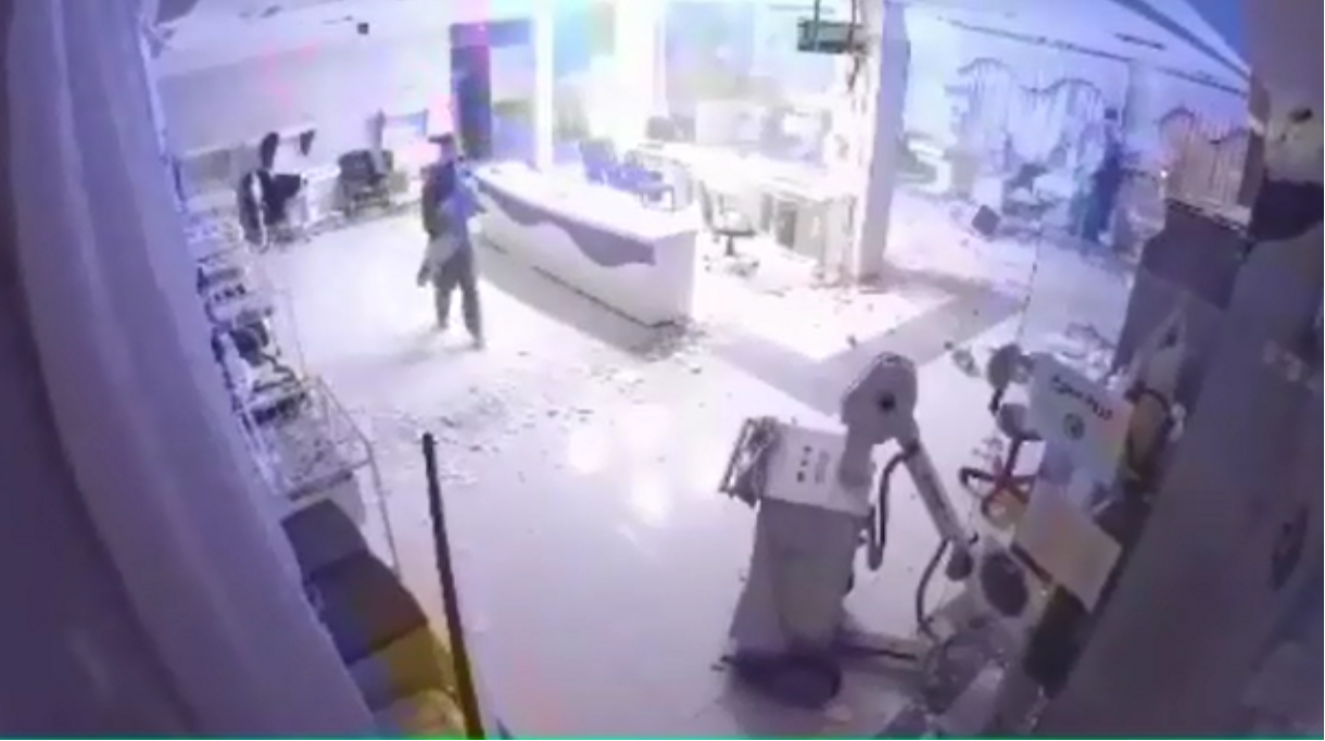 نجات جان نوزادان توسط پرستاران در زلزله کرمانشاه +فیلم