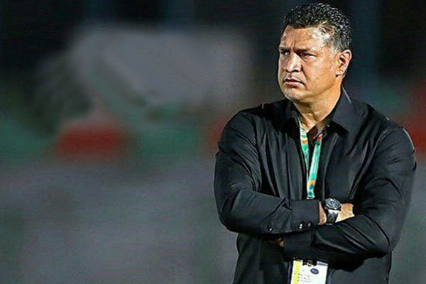درگیری لفظی علی دایی در نشست خبری با یکی از خبرنگاران