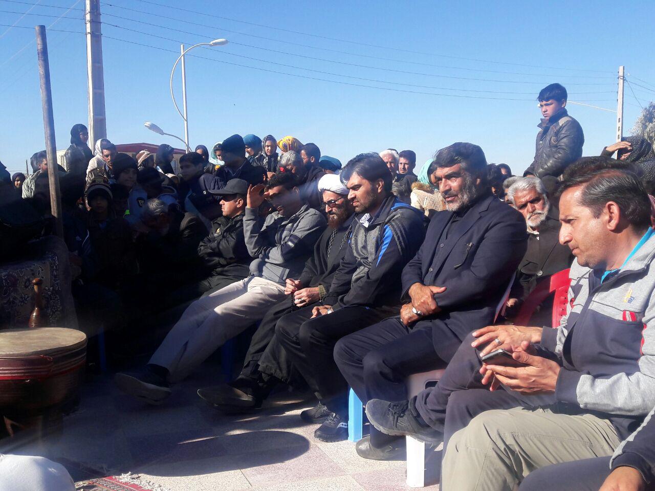 برگزاری همایش پیاده روی خانوادگی و همگانی در خاتون آبادِ شهربابک + تصاویر