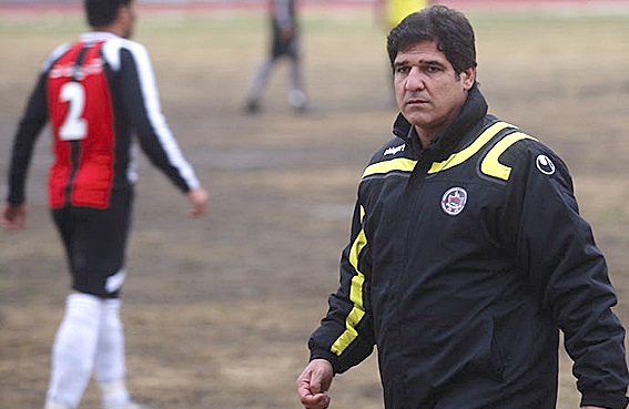 سرمربی پدیده از حال رفت