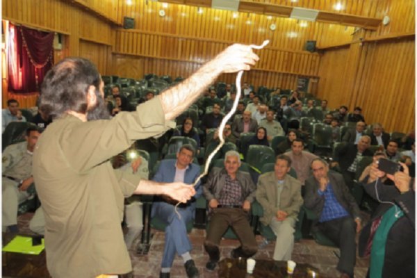 کارگاه آموزشی آشنایی با خزنده&zwnj;ها در بوشهر برگزار شد
