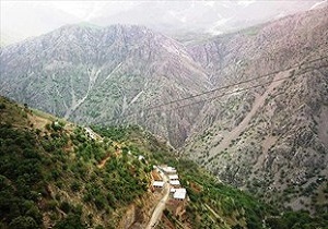 ضرورت گنجاندن رشته جهانگردی و هتلداری در دروس دانشگاهی