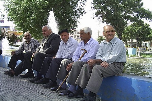 نظام بازنشستگی کشور نیازمند اصلاح و بازبینی است/ادامه وضعیت فعلی، بازنشستگان را با بحرانی جدی مواجه می سازد