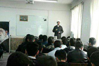 برگزاری گفتمان دینی دانش آموزی در ارومیه