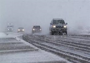 بارش برف در گردنه های استان قزوین