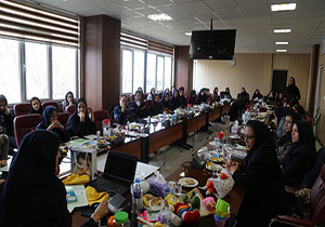 کارگاه مراقبت از تکامل کودک در همدان