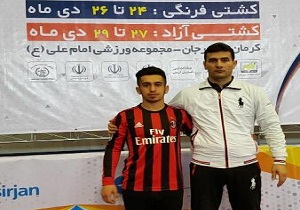 نوجوان اردبیلی مدال برنز مسابقات کشتی آزاد کشور را کسب کرد