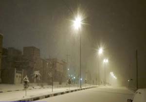 لحظات زیبای بارش برف در زنجان + فیلم