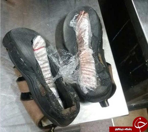 جاسازی ۴ اسلحه در کفش مرد قاچاقچی +تصاویر