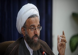 امروزه جریانی درفضای مجازی برای تضعیف روحانیت راه افتاده است