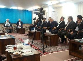 سعادت در گرو  آمیختن علم با عمل