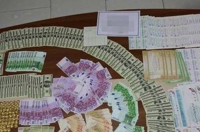 عکس های کمیابی از تاریخ که شما را شگفت زده خواهند کرد/از ماجرای موی زنانه روی کیف میلیاردی بقایی تا انجام معاملات ملکی به نام همسر/10 رسوایی&zwnj; جنجالی ترامپ در سال 2017/گران&zwnj;ترین نان دنیا کجاست؟