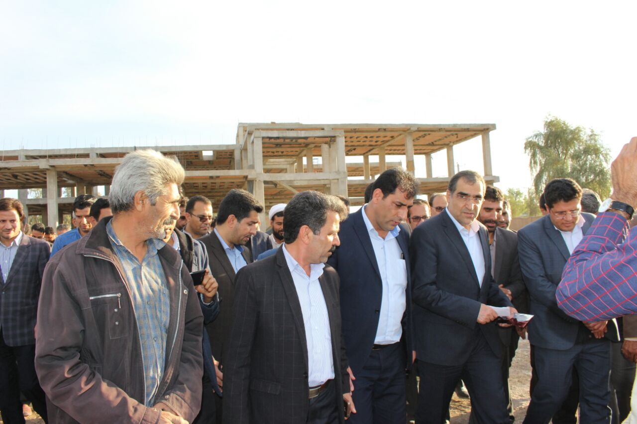 بازدید وزیر بهداشت از بیمارستان در حال ساخت فهرج