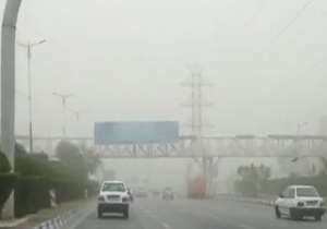 گرد و خاک در آسمان اهواز + فیلم